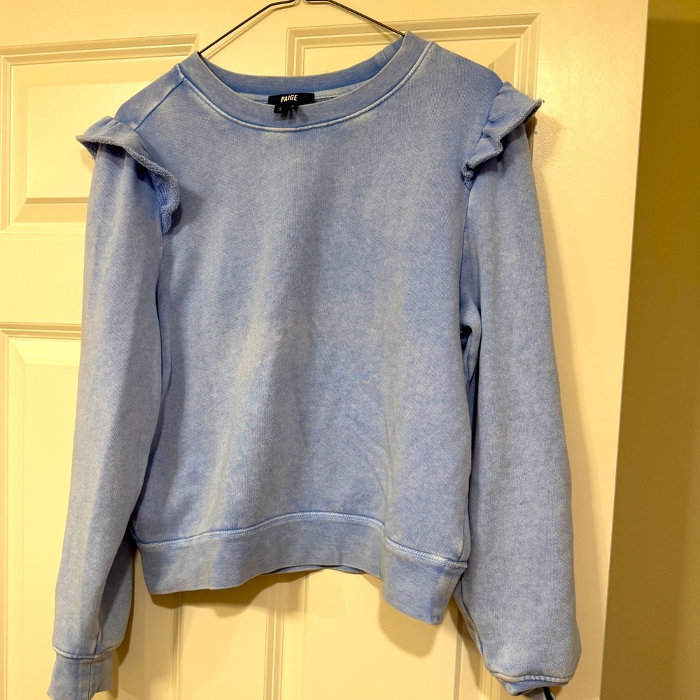 Adorable cropped Paige sweatshirt